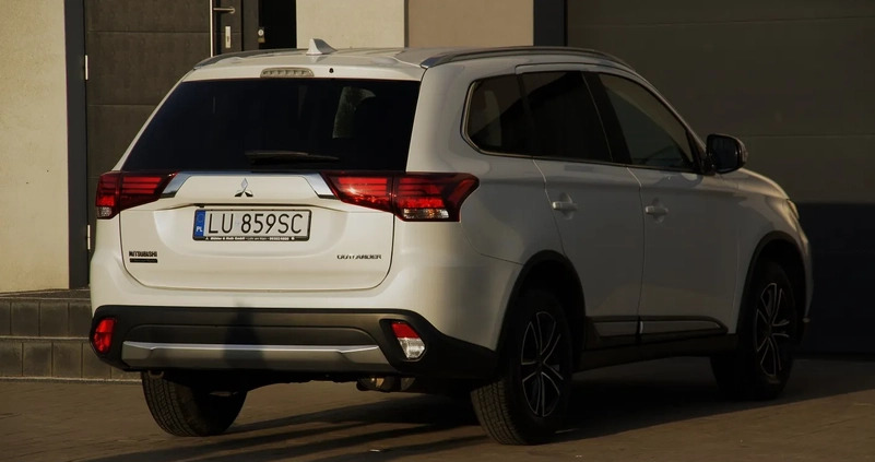 Mitsubishi Outlander cena 69900 przebieg: 129000, rok produkcji 2017 z Lublin małe 781